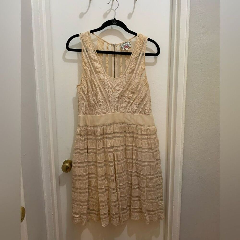 Baraschi Midi V-neck Sleeveless Dress Cream Size 12